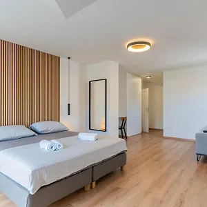 Apartman & Klemenc, Cres